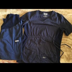 Cherokee Sm Maternity scrub set